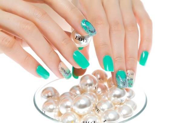 Trending Nail Designs: Keeping Your Manicure On Point with the Latest Styles